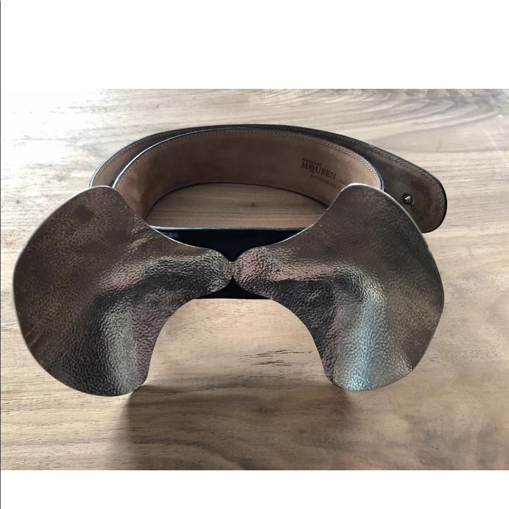 Alexander McQueen metal bow runway belt - 75